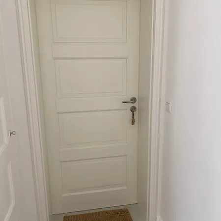 Helles 1-raum Mit Eigenem Bad & Terasse 招待所 3*